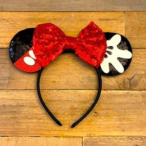 Minnie Mouse Ears Plush sparkling red and black